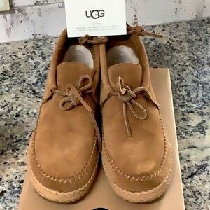 Womens size 8 UGG W Woodlyn Moc. 10946814